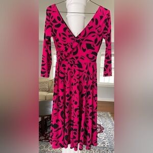 New York Company women: deep pink/ Magenta & black 3/4 sleeve, knee length, S
